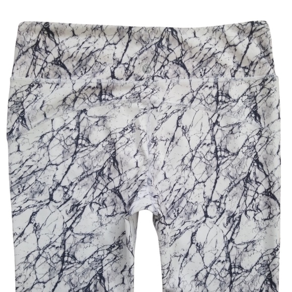 Marika Sport Marble Compression Capri Leggings Size Medium - Picture 4 of 7
